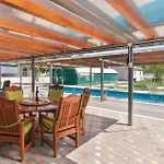 4 Bedroom Stunning In Ferienhaus