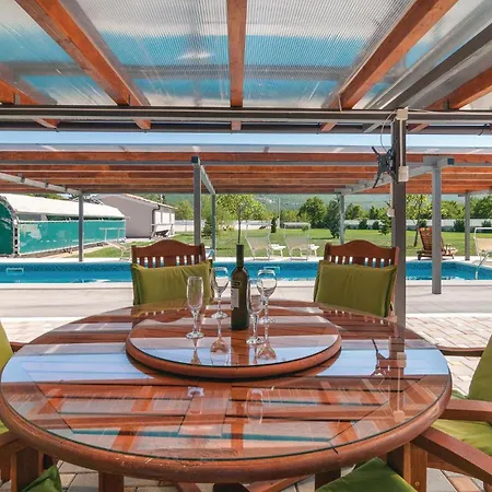 4 Bedroom Stunning In Сasa de vacaciones